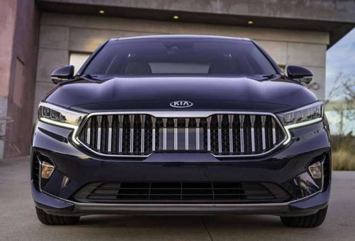 Kia K7 2021 ra mắt phiên bản nâng cấp, giá hơn 600 triệu
